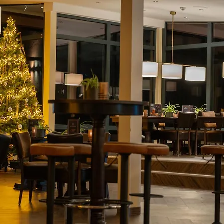 فندق Hotel Winterberg Resort 3*